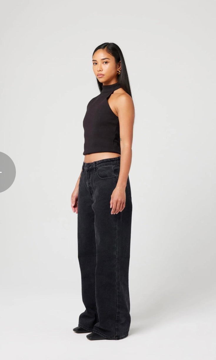ABRAND / 95 BAGGY PETITE HEIDI / WASHED BLACK / A43J80