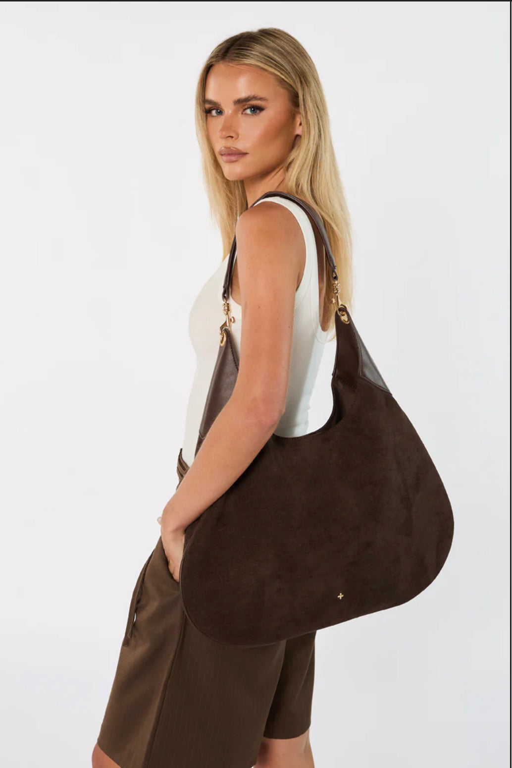 PETA + JAIN / JOKER SLOUCH BAG / CHOC