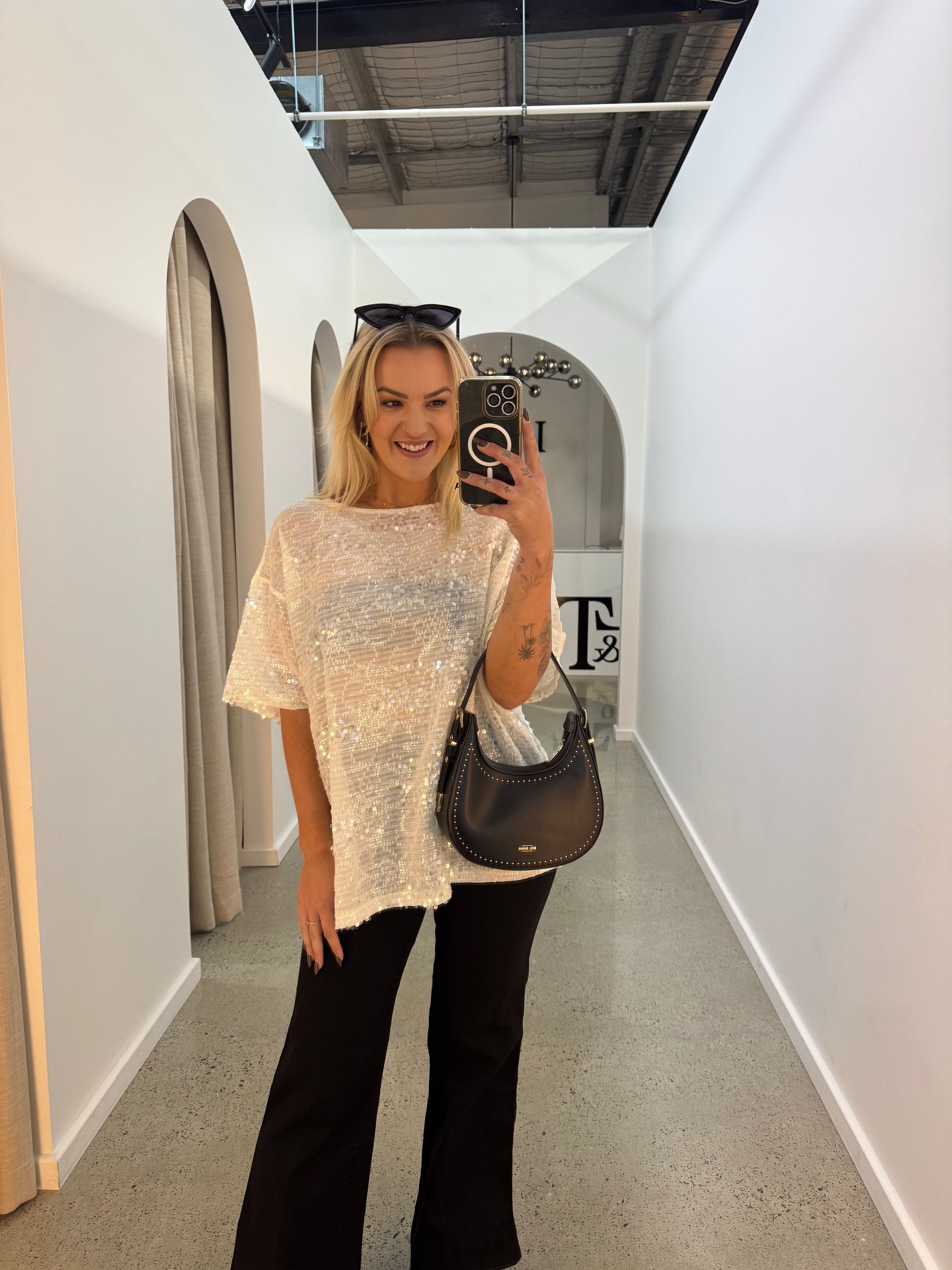 BY FRANKIE / WHITE SEQUINS TEE / 231-20