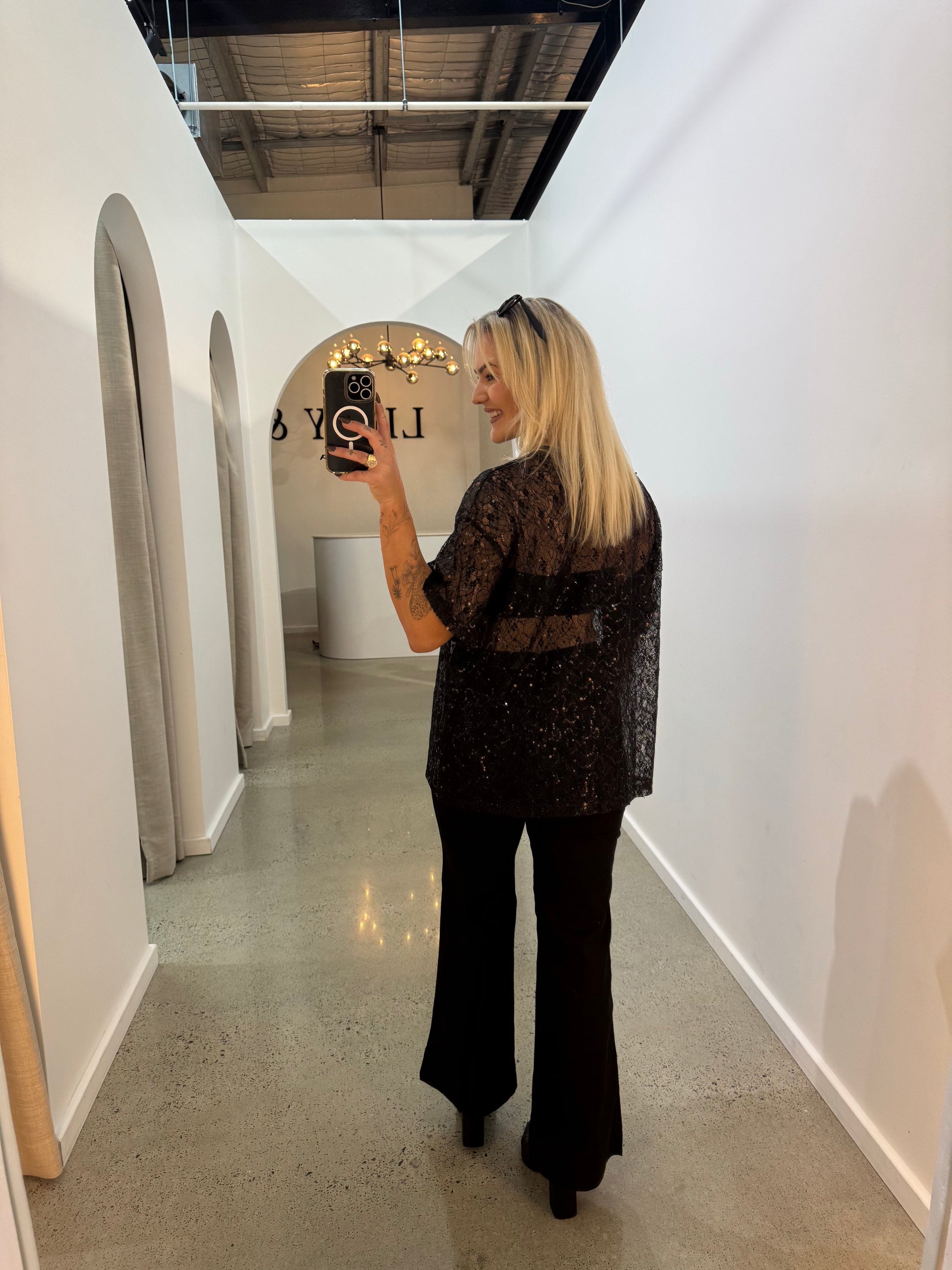 BY FRANKIE / BLACK OVERSIZED SEQUIN TOP / 231-11
