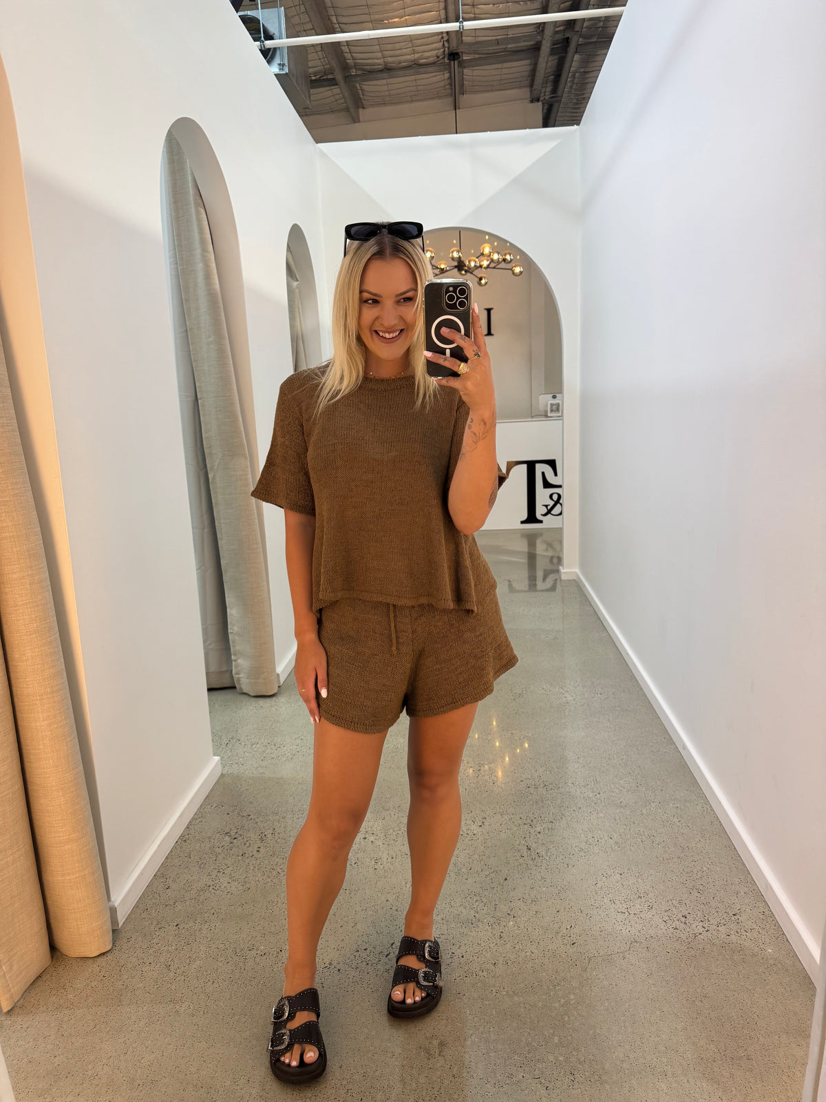 BY FRANKIE / CHOCOLATE KNIT SHORTS / 2588