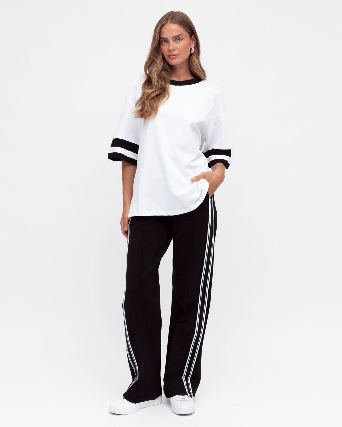 EBBY & I / LINE UP TRACK PANTS / VV10583