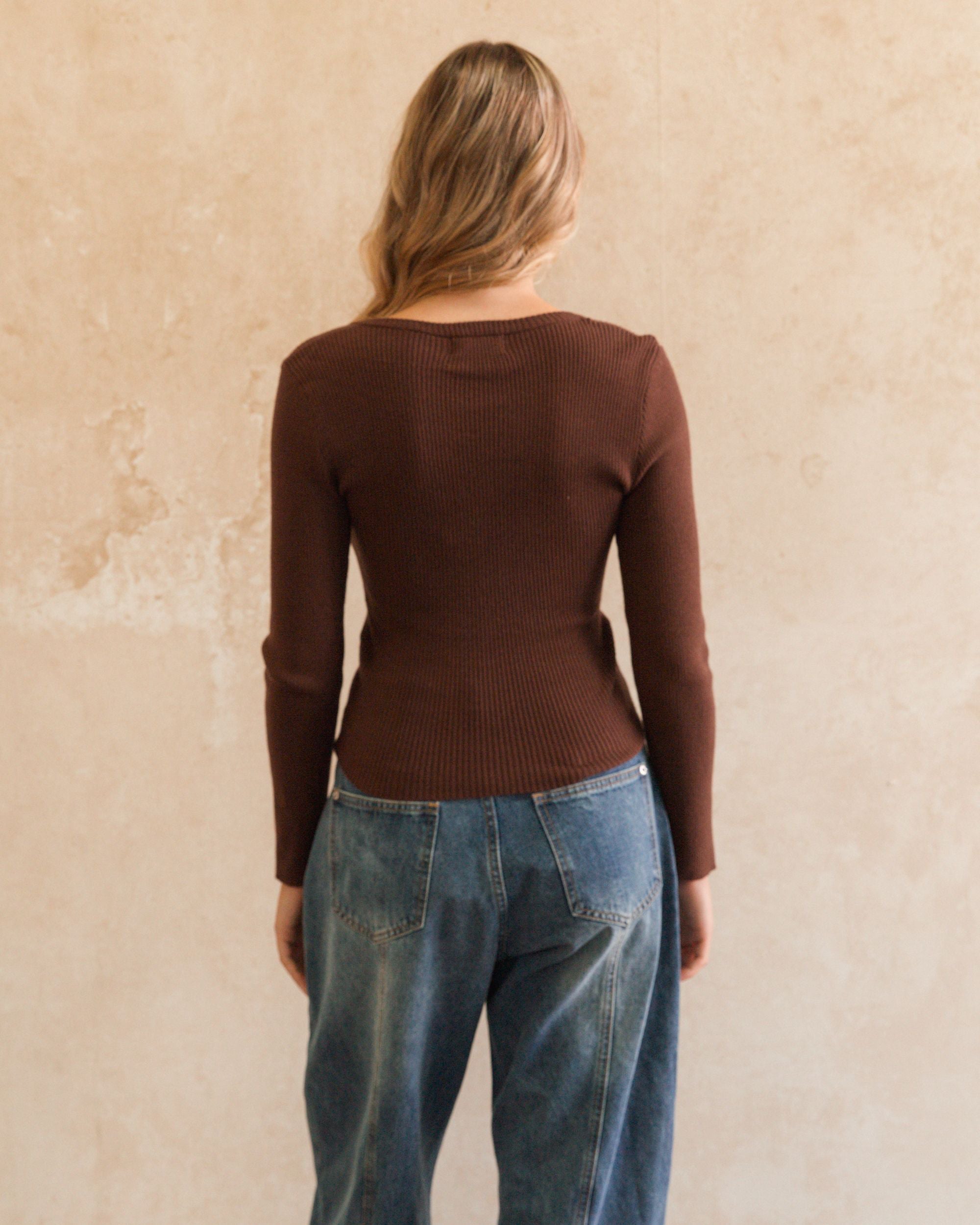 EBBY & I / CHALET TOP / VV11893