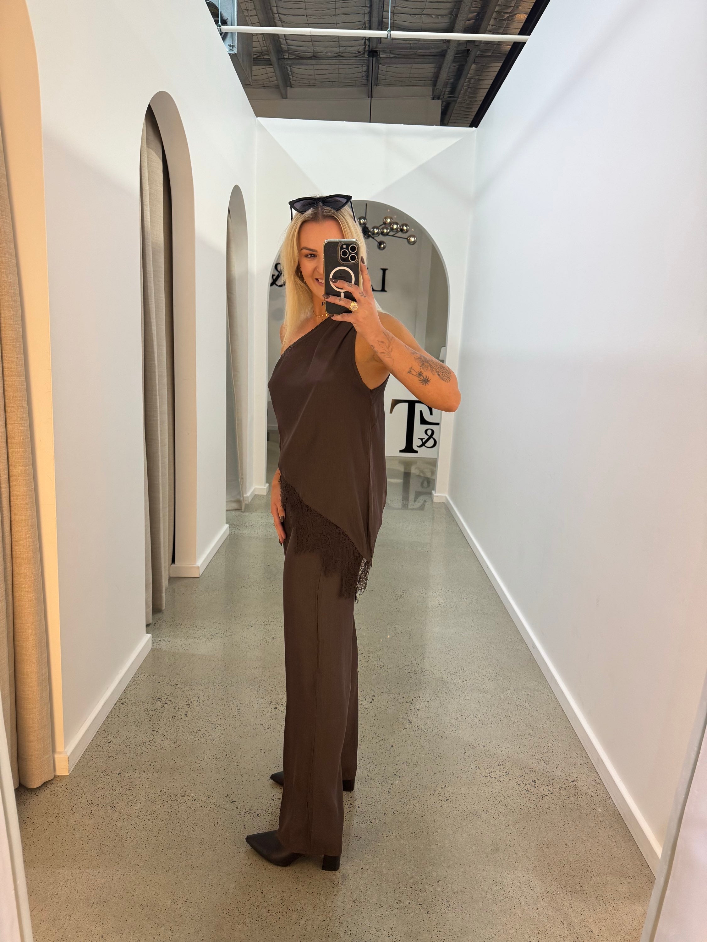 BY FRANKIE / CHOCOLATE CUPRO PANTS / 202612-2