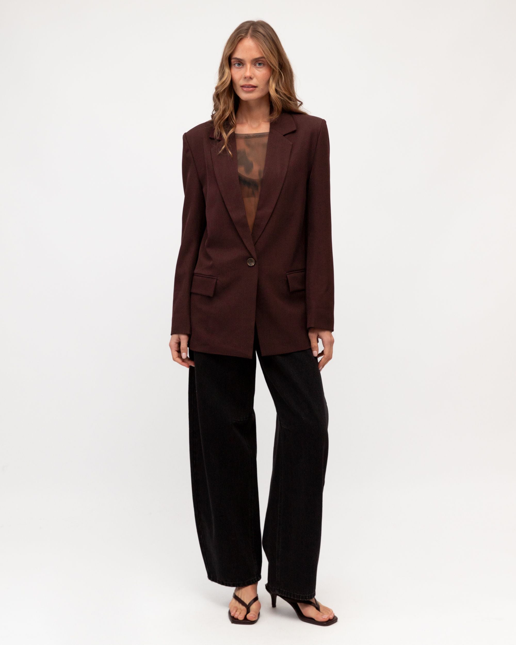 EBBY & I / OFF DUTY BLAZER / WINE / VV12089