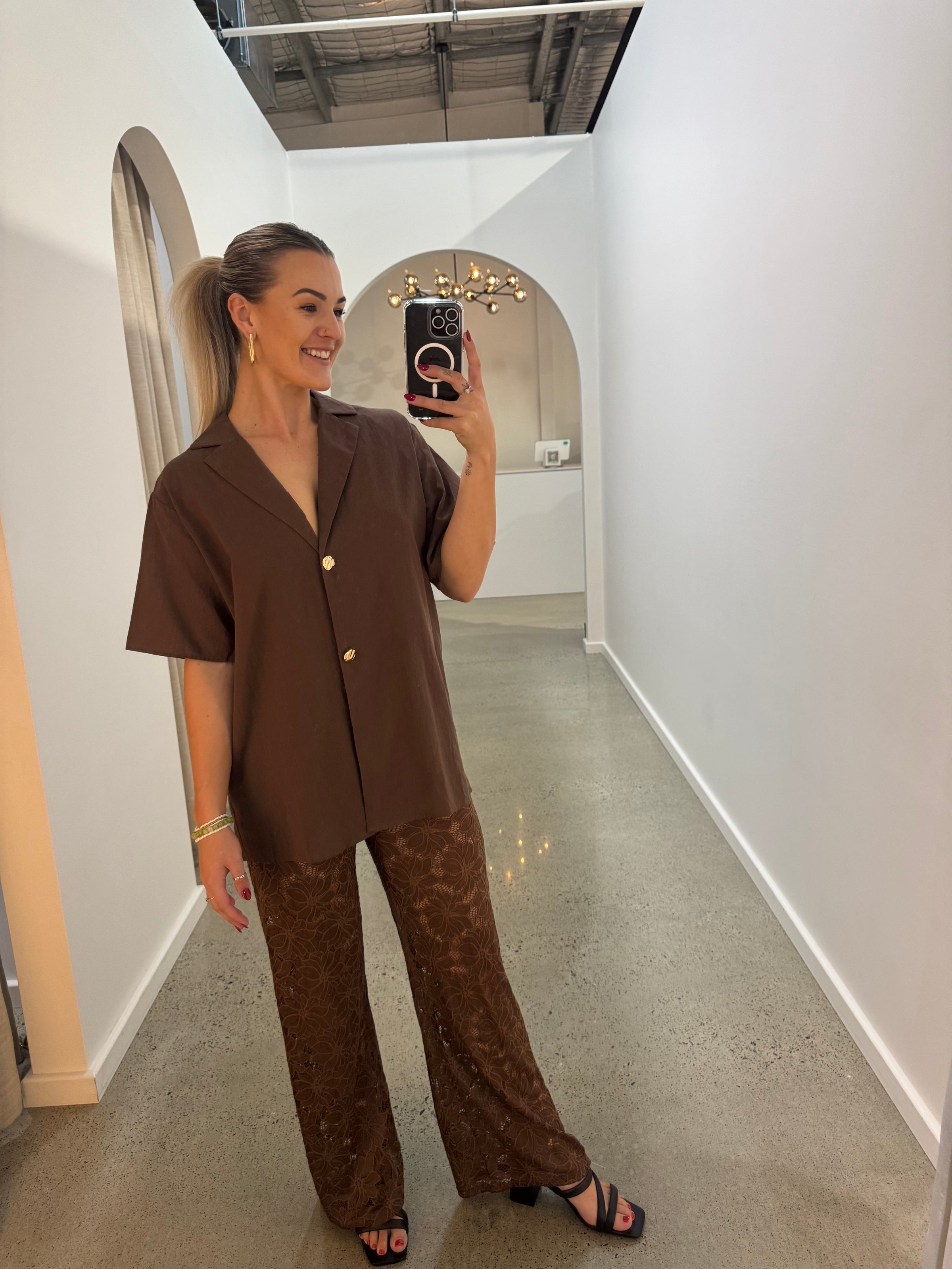 BY FRANKIE / CHOCOLATE - GOLD BUTTON SHIRT / 244-3