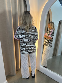 BY FRANKIE / HIBISCUS CAMO TEE / 751-70