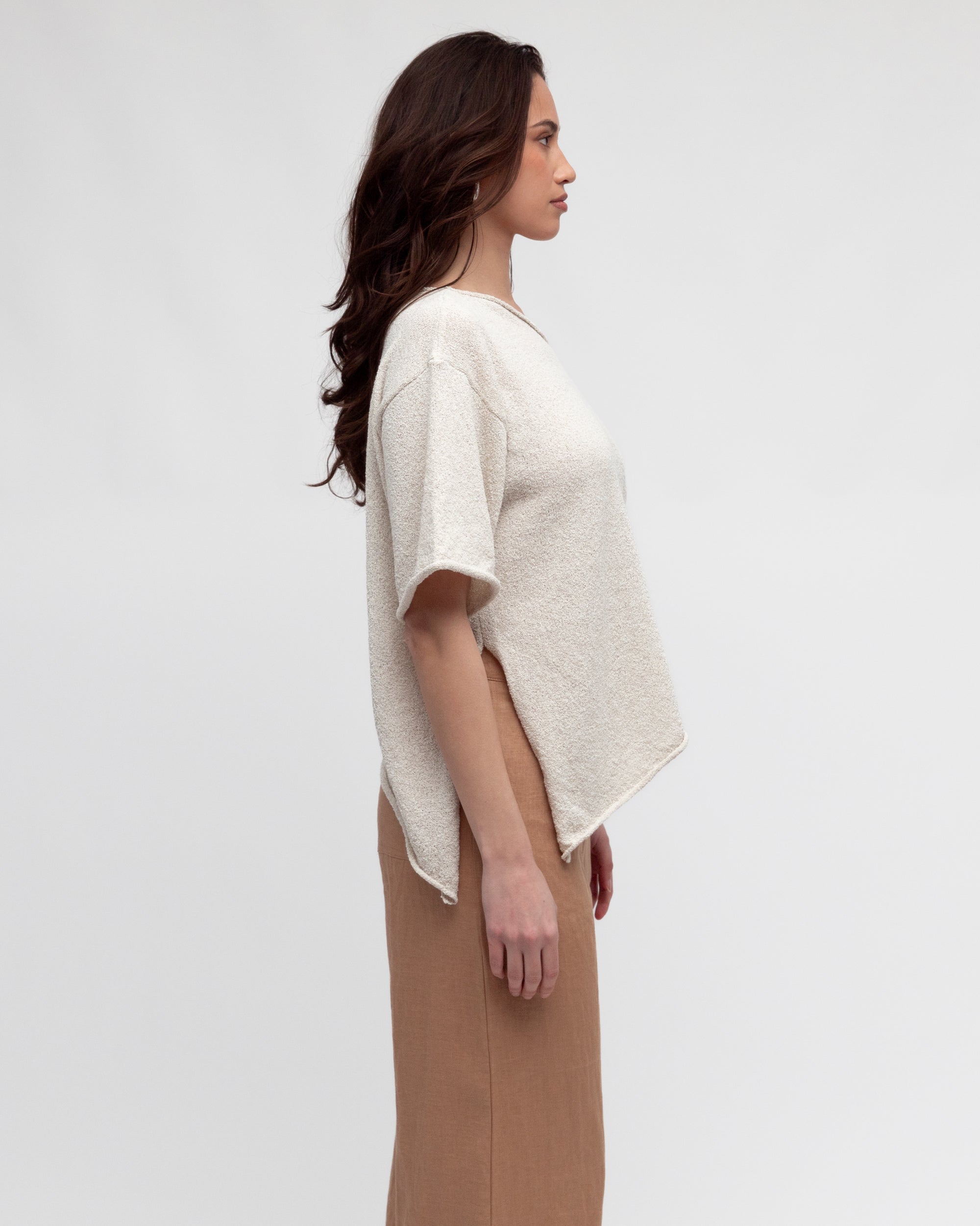 WHITE CLOSET / ASY BOUCLE KNIT TOP / OATMEAL / TF10964