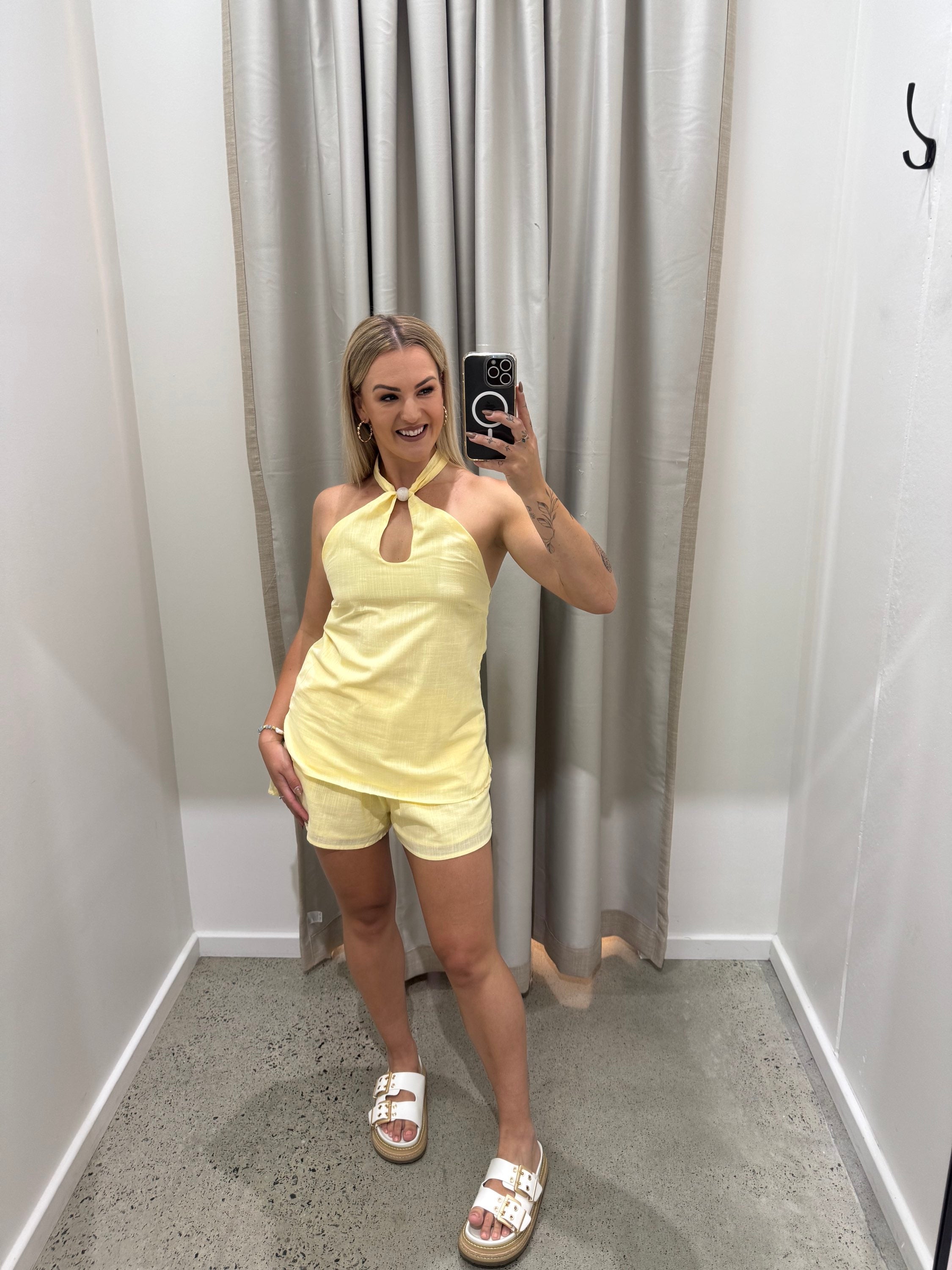 BY FRANKIE/ YELLOW HALTER BEAD TOP / 741-4