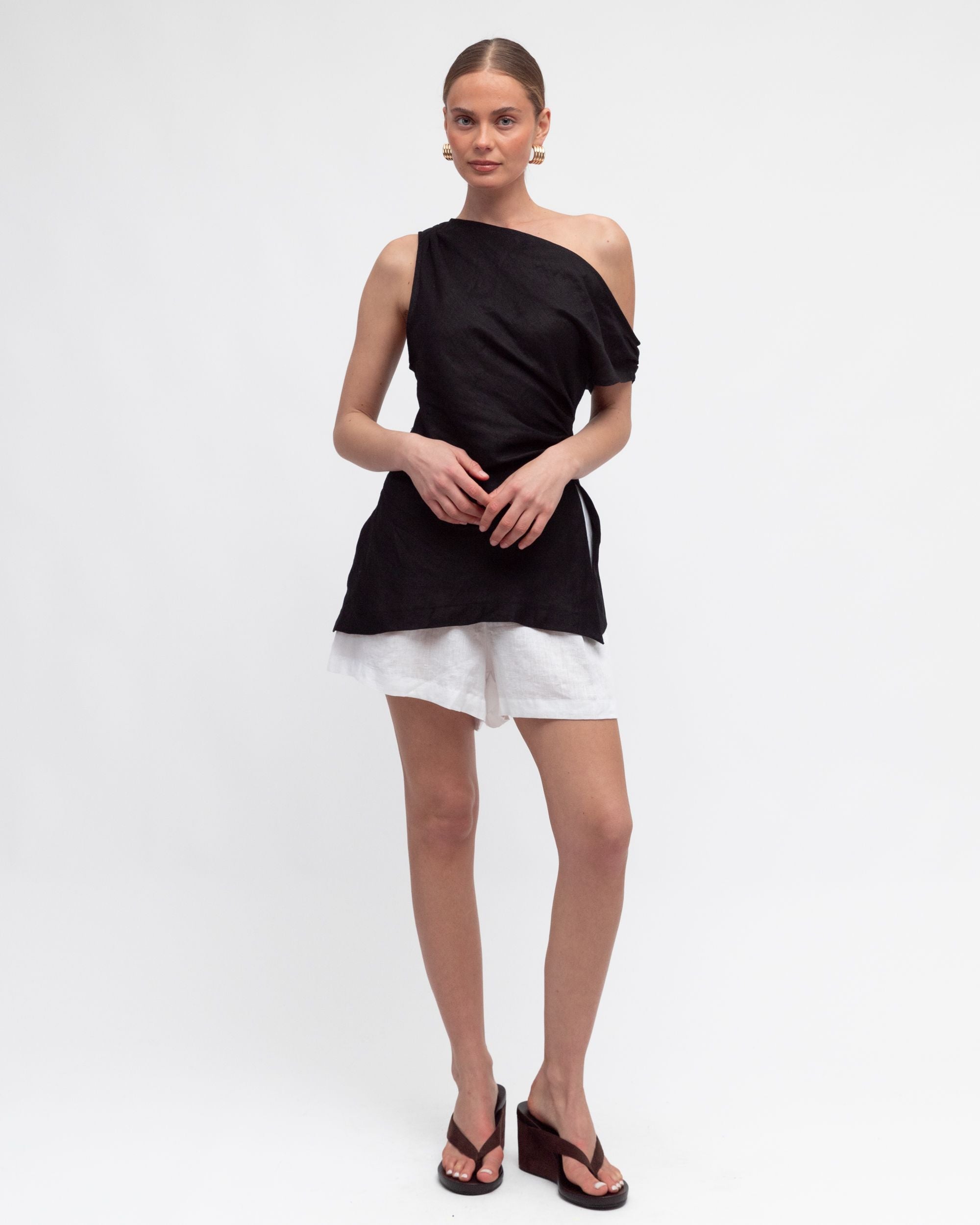 WHITE CLOSET / CYNTHIA OFF SHOULDER TOP / TFL11064