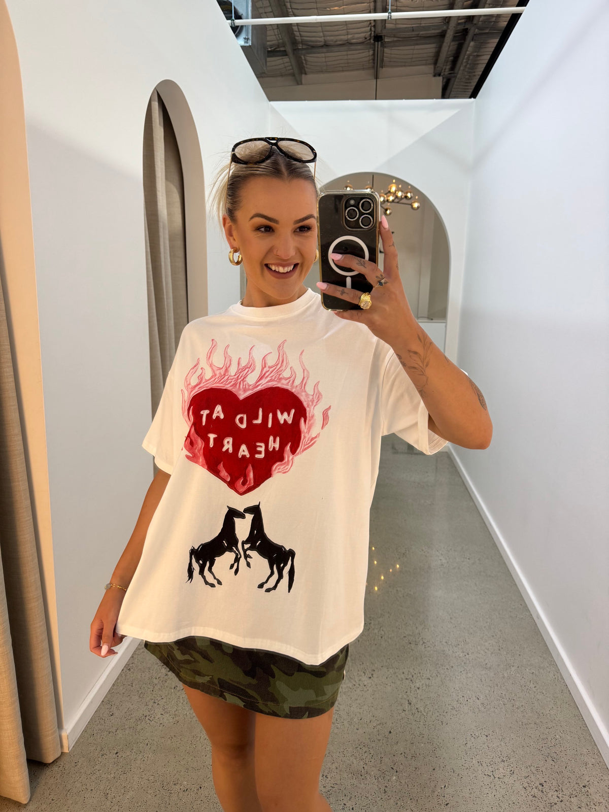 BY FRANKIE / WILD AT HEART TEE / WHITE / 610-33