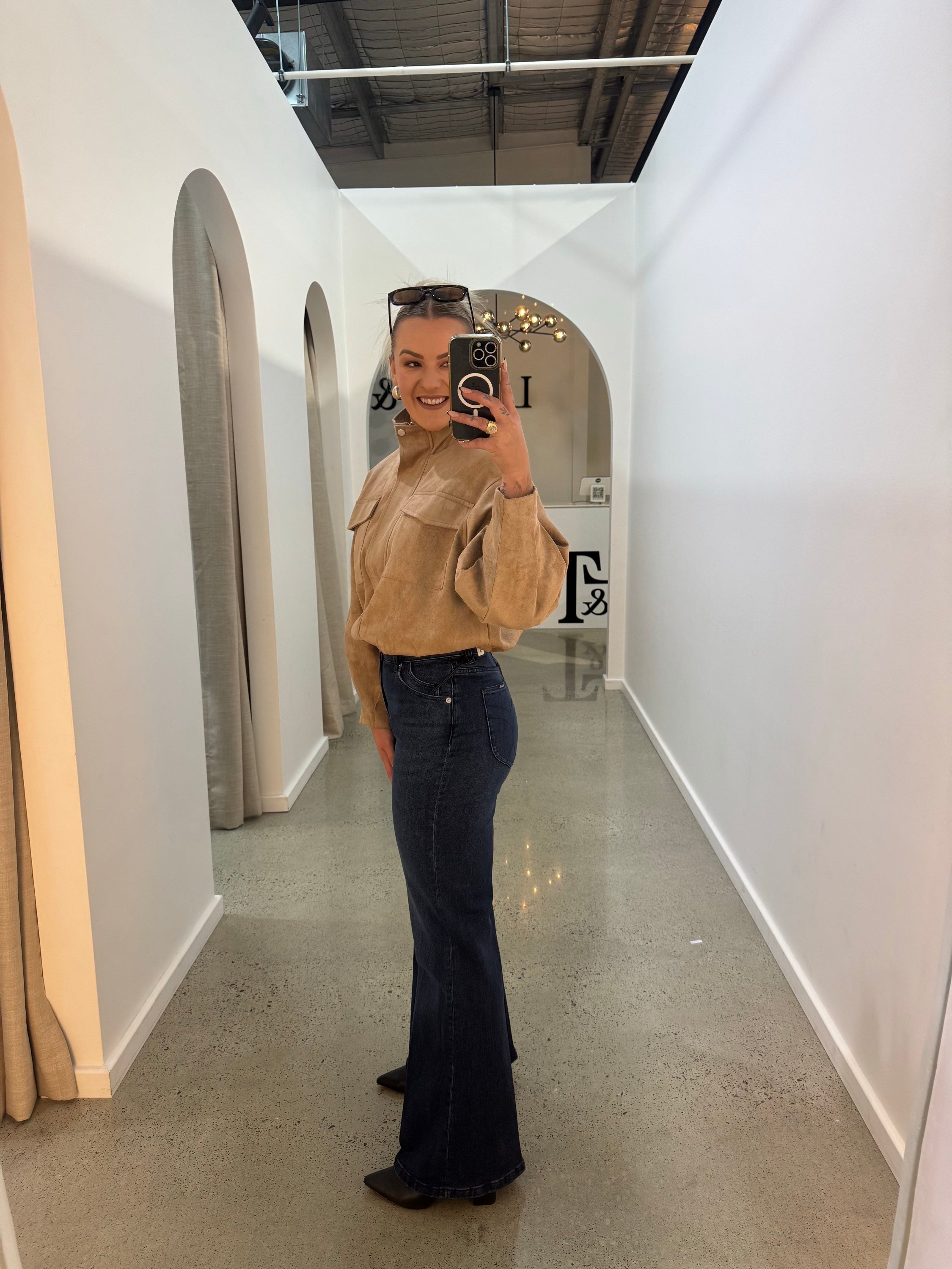 BY FRANKIE / BEIGE FAX SUEDE JACKET / 889-3