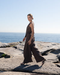 WHITE CLOSET / CHOCOLATE LINEN VEST / TFL10444