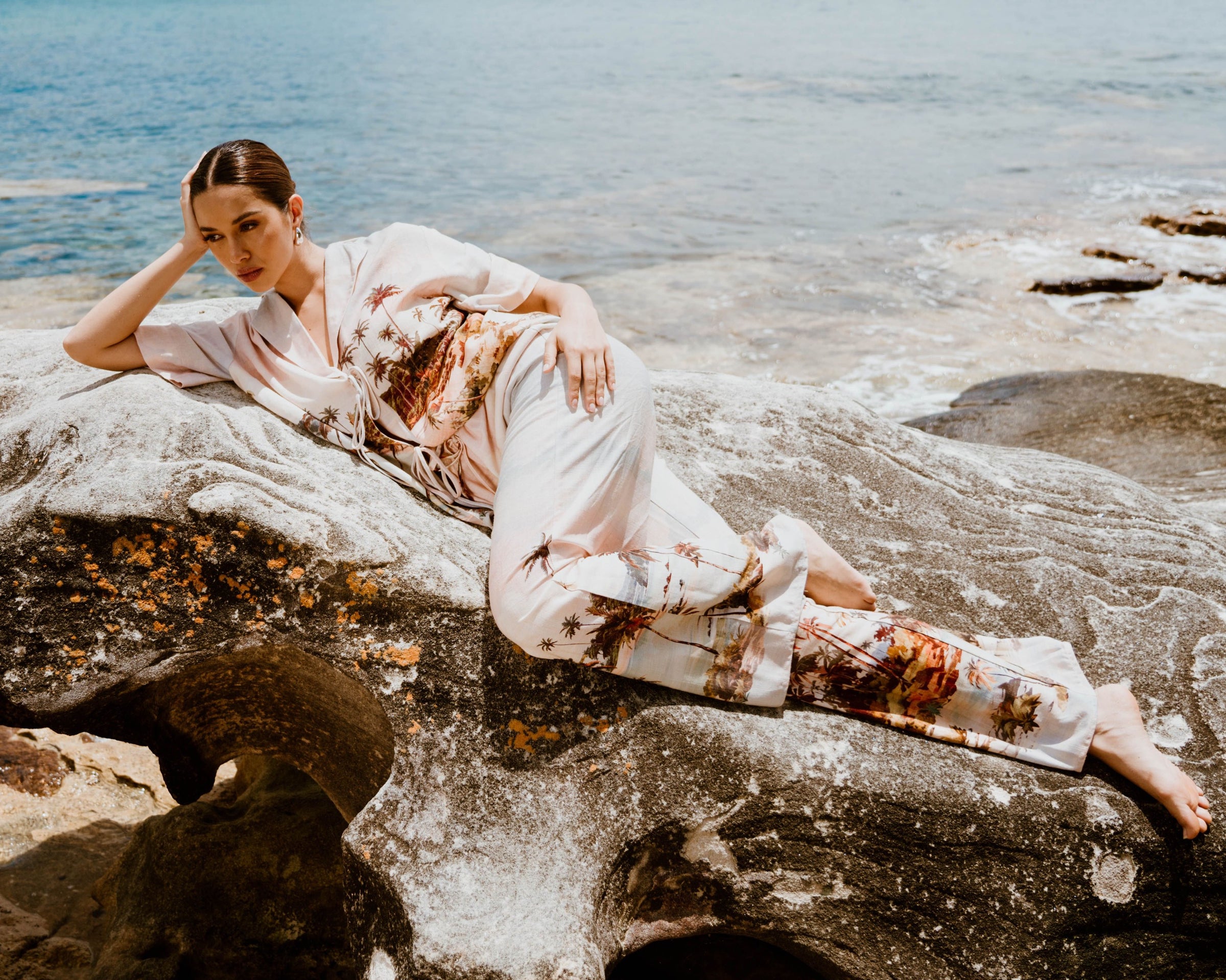 WHITE CLOSET / LAVINIA / SHIRT