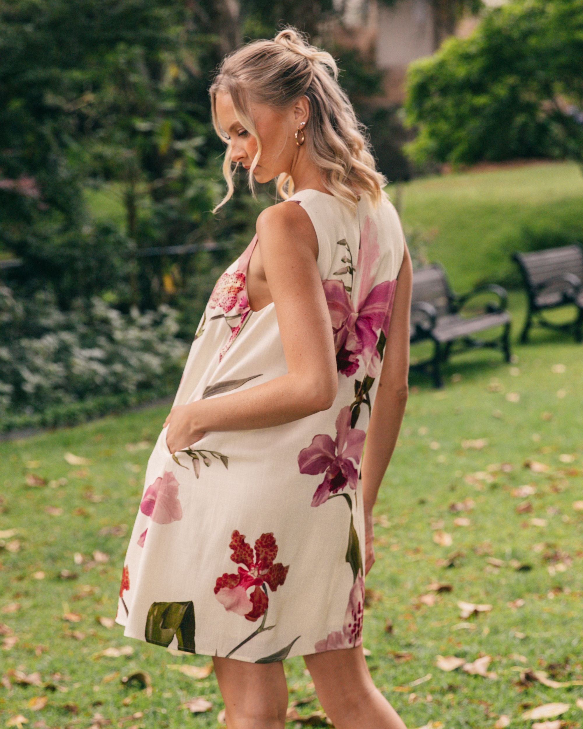WHITE CLOSET / FLORAL DRESS / TFE11478-1
