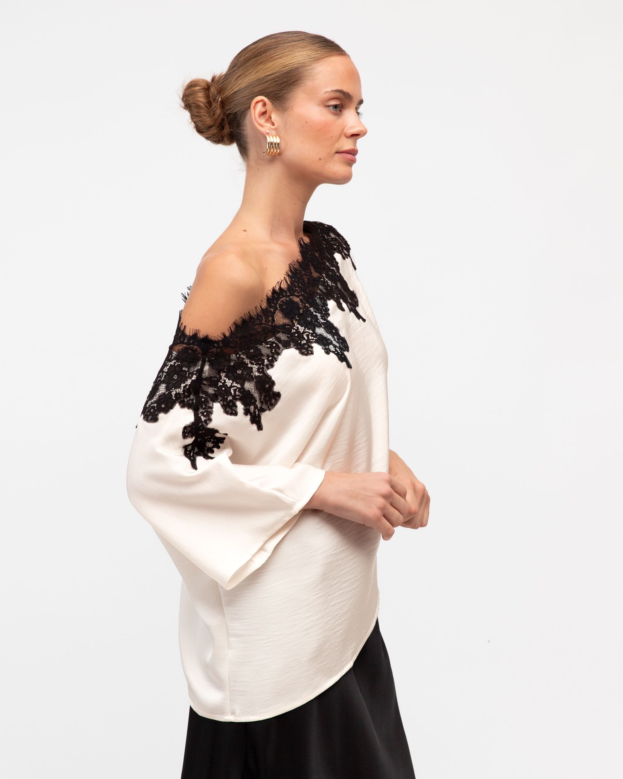 WHITE CLOSET / LIBERTY LACE SATIN TOP / WHITE / TF11809