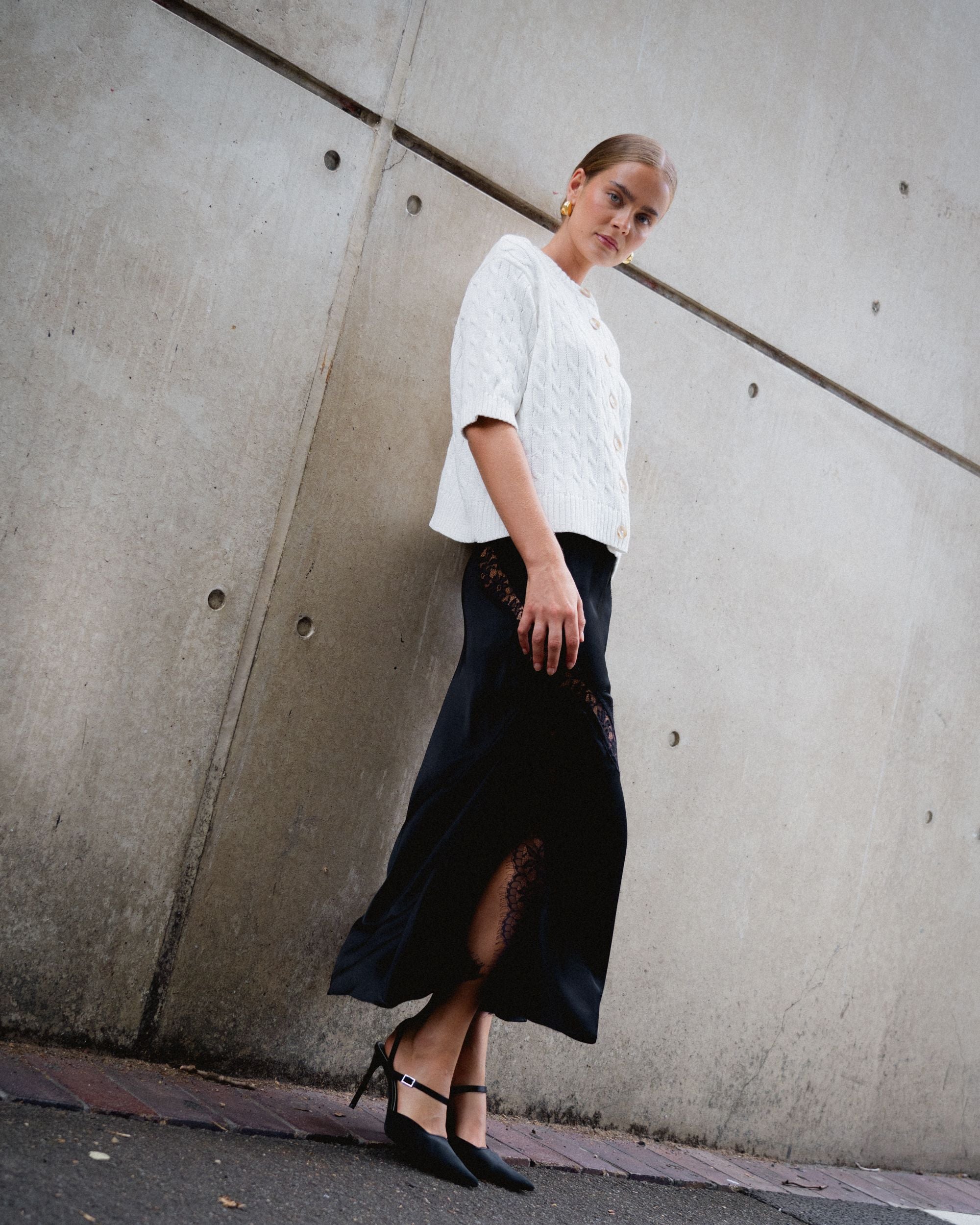 WHITE CLOSET / CYNTHIA LACE SKIRT / TF10229