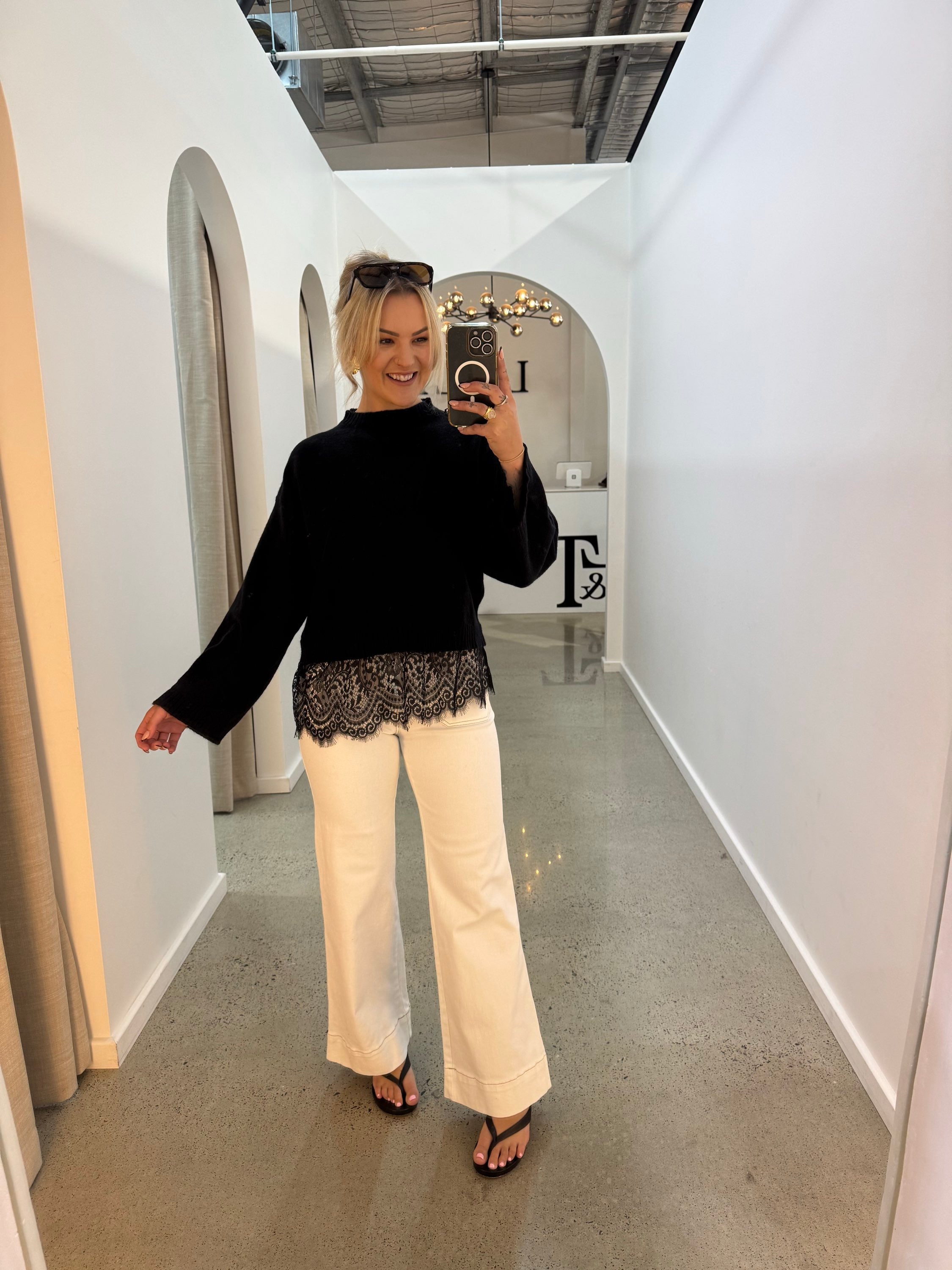 BY FRANKIE / BLACK KNIT LACE JUMPER / 2601