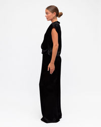 WHITE CLOSET / HERA CROSSOVER TOP / BLACK / TF10464