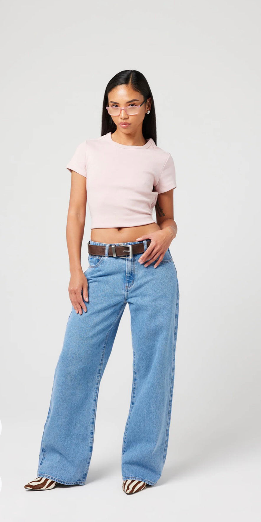 ABRAND / 95 BAGGY PETITE GIGI / MID BLUE / A42J76