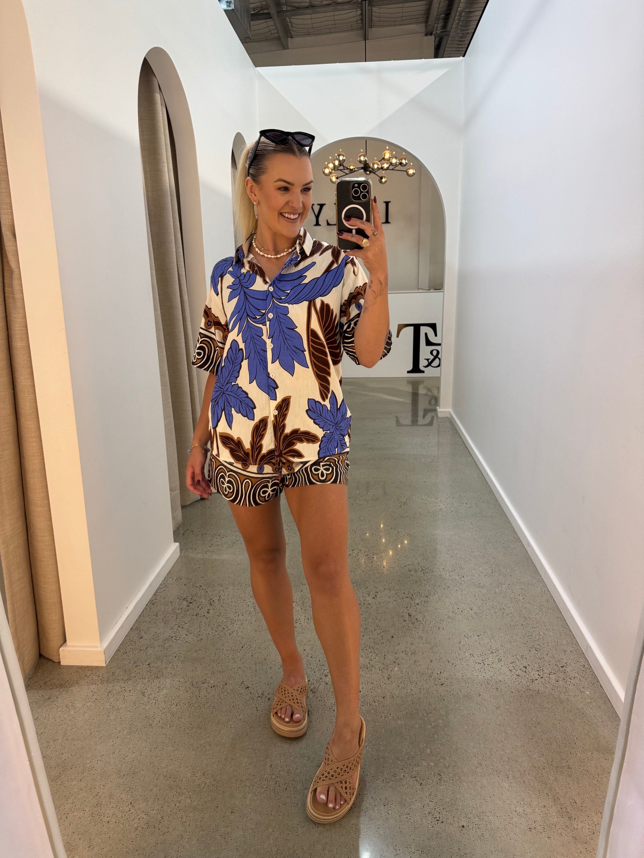BY FRANKIE / BLUE - CHOC PALM SHORTS / 10-6