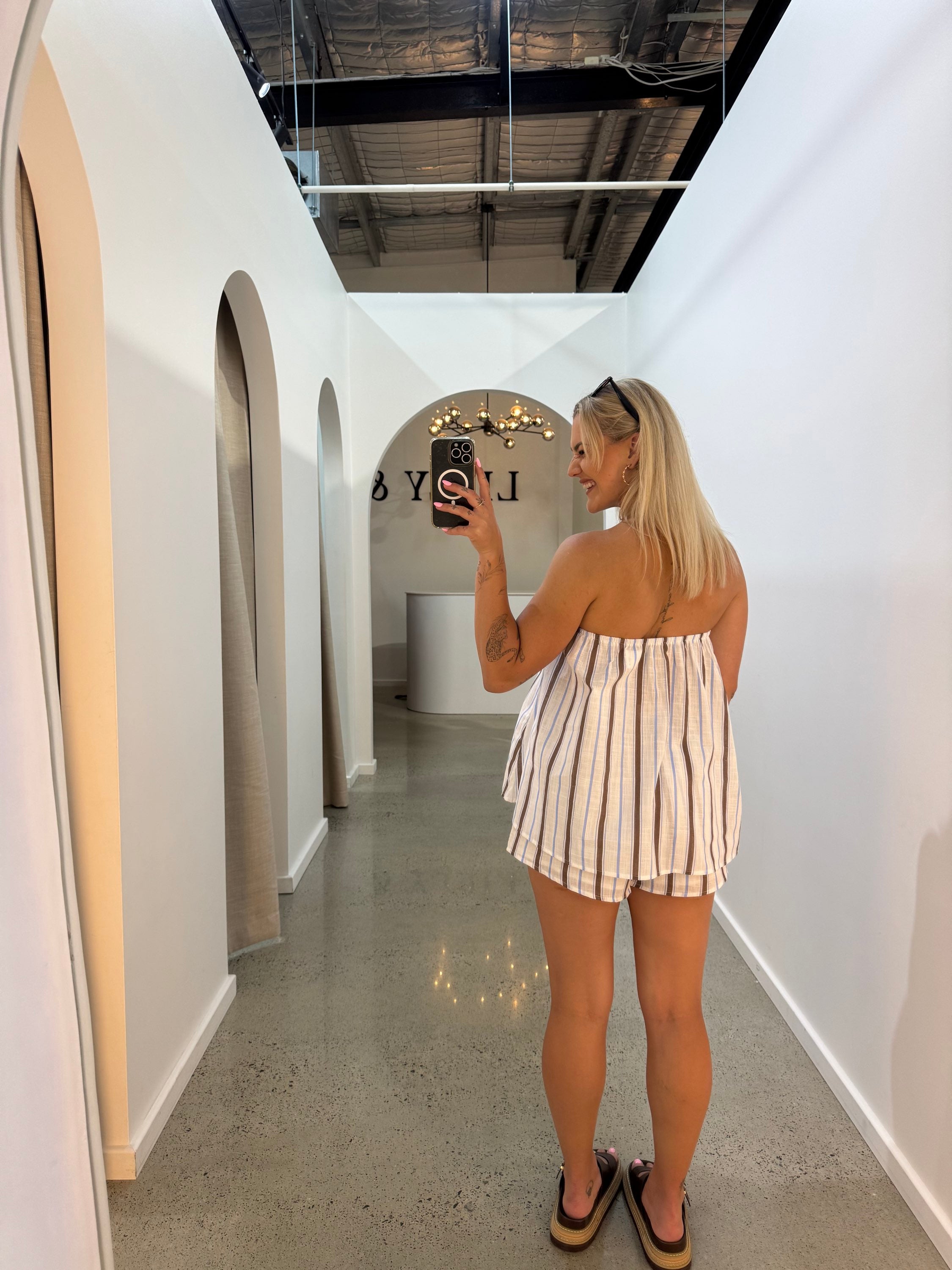 BY FRANKIE / STRIPE SHORTS  / 739-6