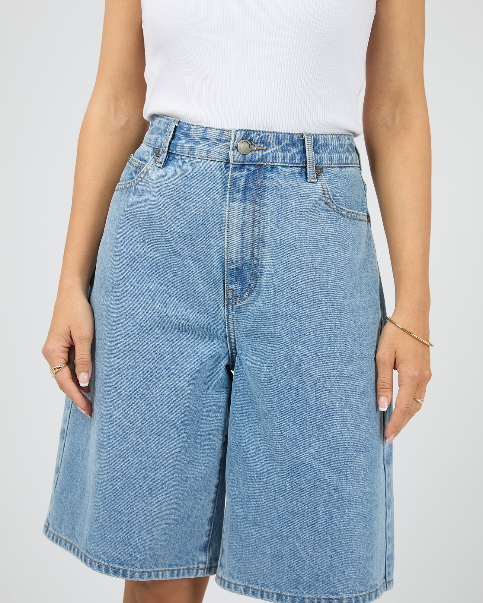 ALL ABOUT EVE / MAYA JORTS / 64D0300