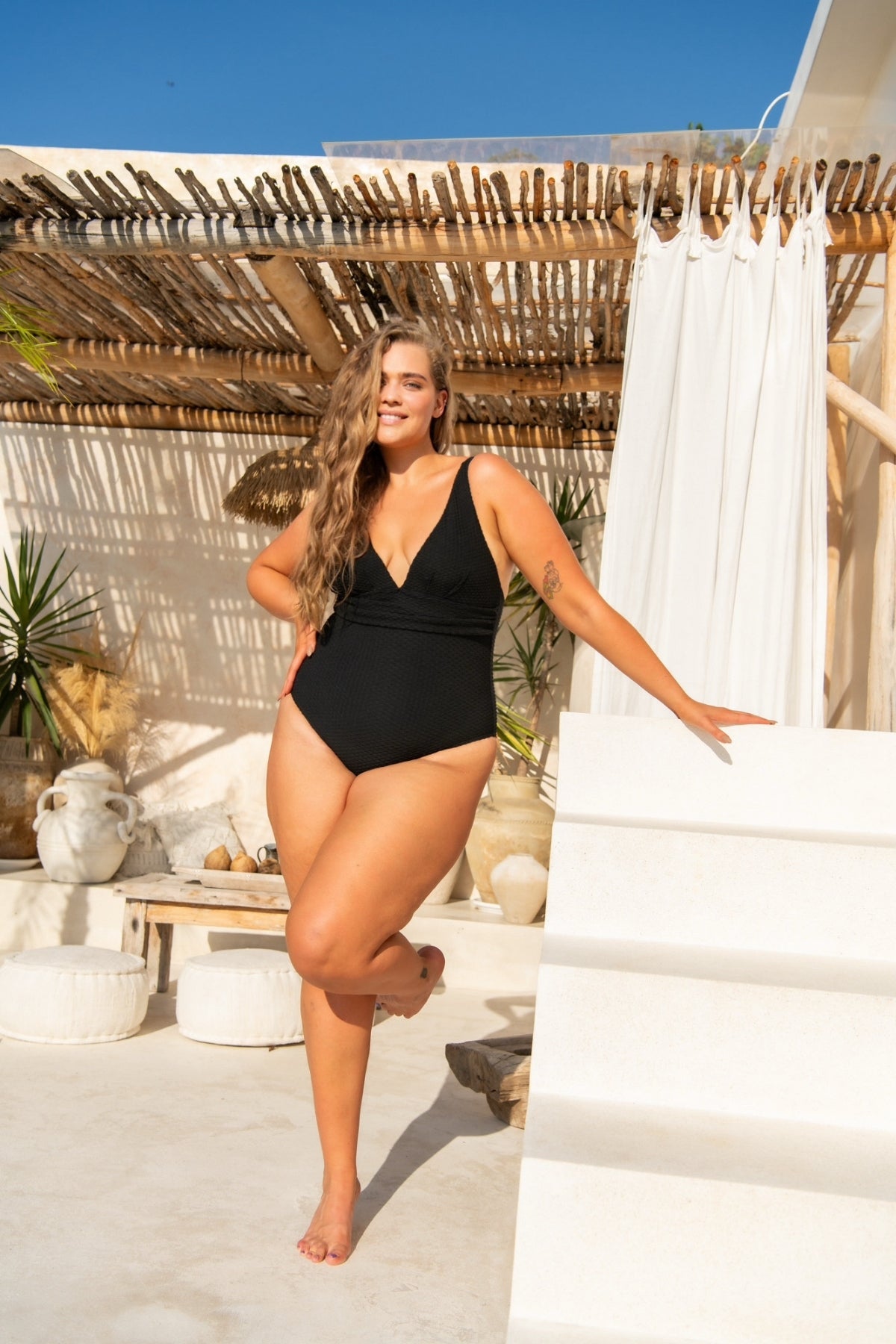 INFAMOUS SWIM / GWEN ONE PIECE / BLACK