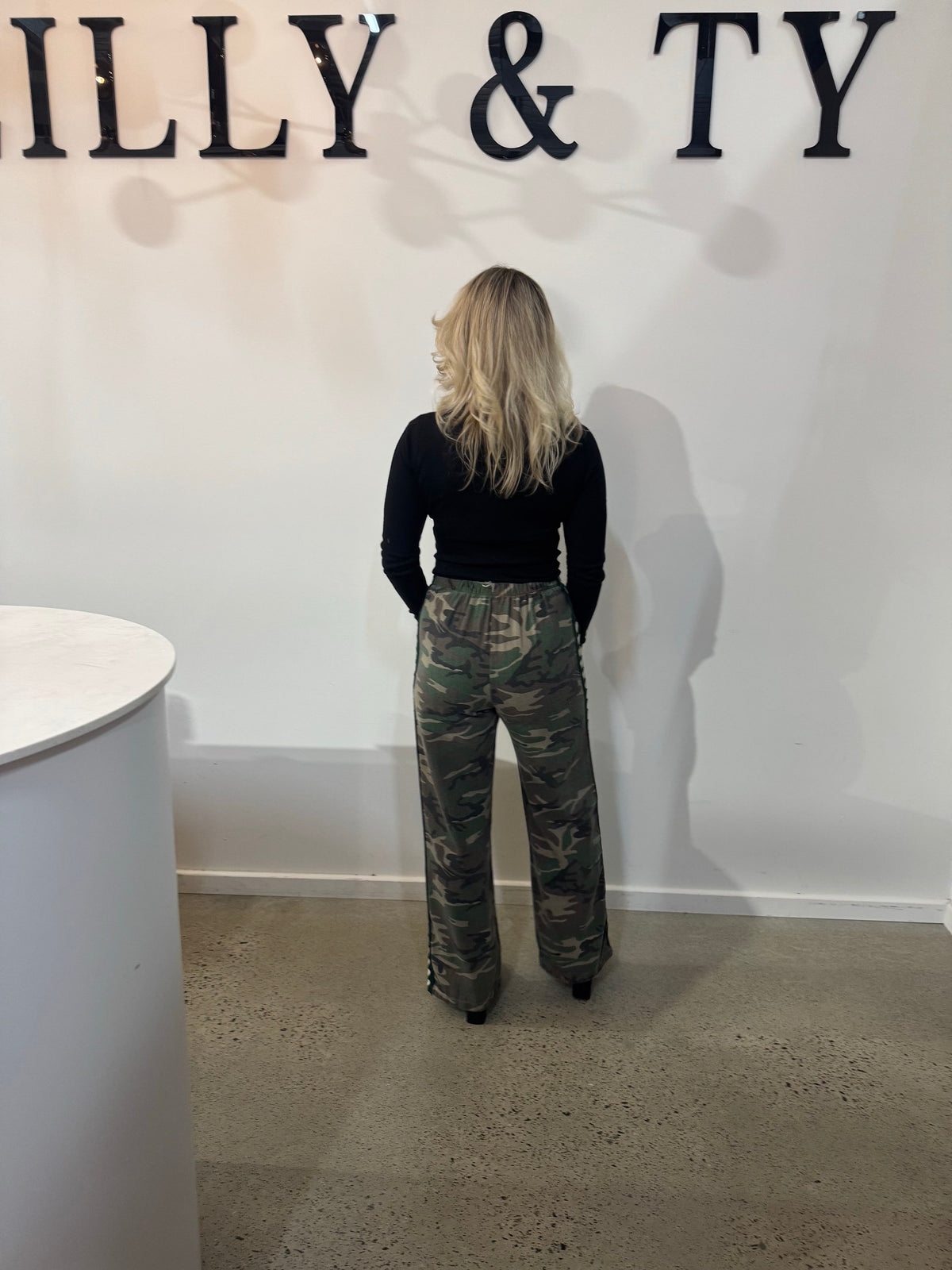 BY FRANKIE / CAMO PANTS WITH GREEN HEARTS / 526-36