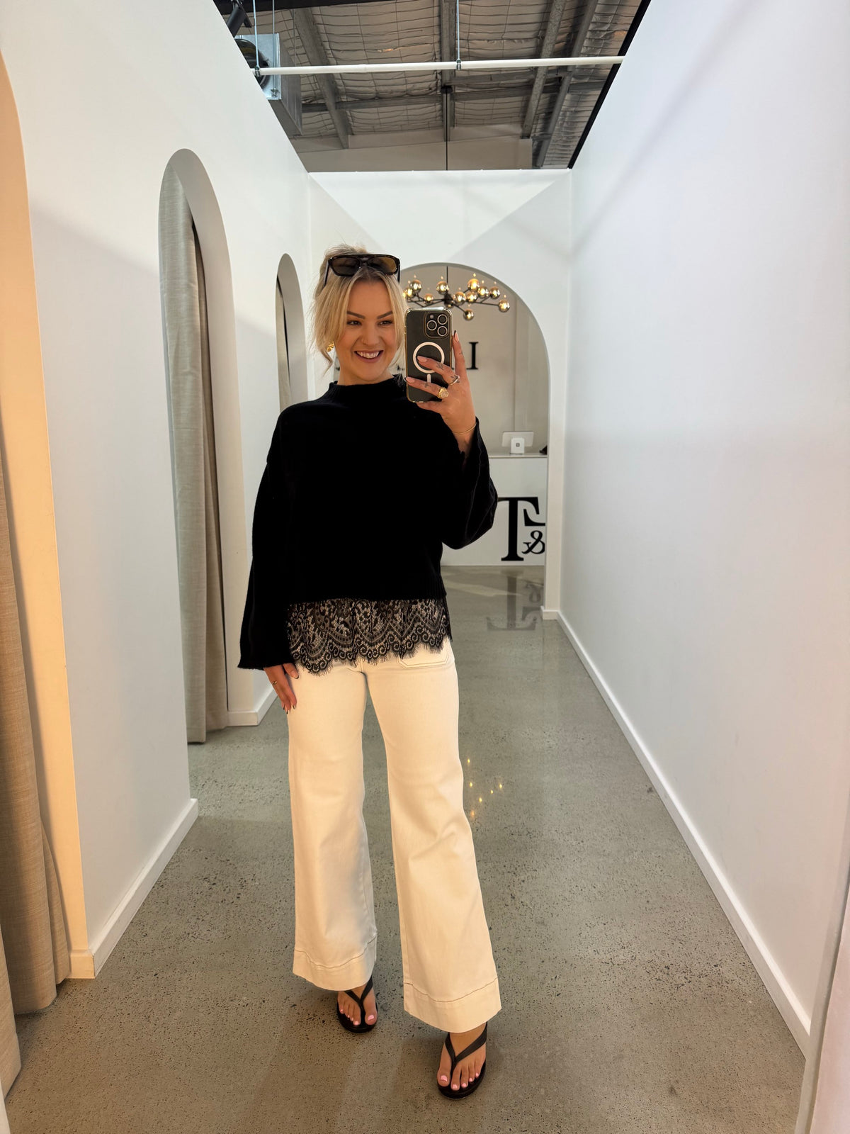 BY FRANKIE / BLACK KNIT LACE JUMPER / 2601