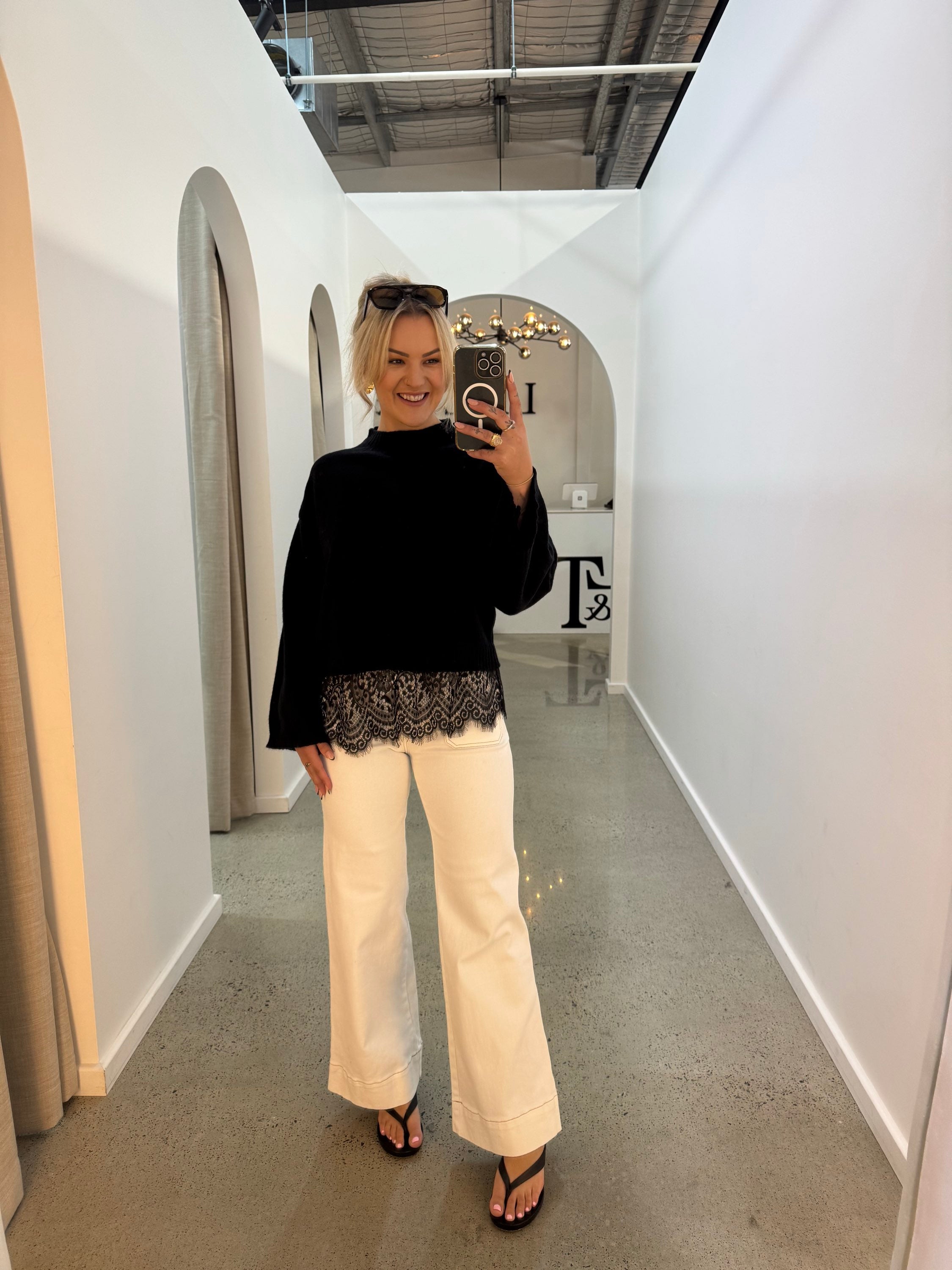 BY FRANKIE / BLACK KNIT LACE JUMPER / 2601