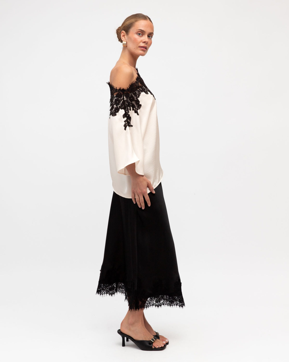 WHITE CLOSET / LIBERTY LACE SATIN TOP / WHITE / TF11809