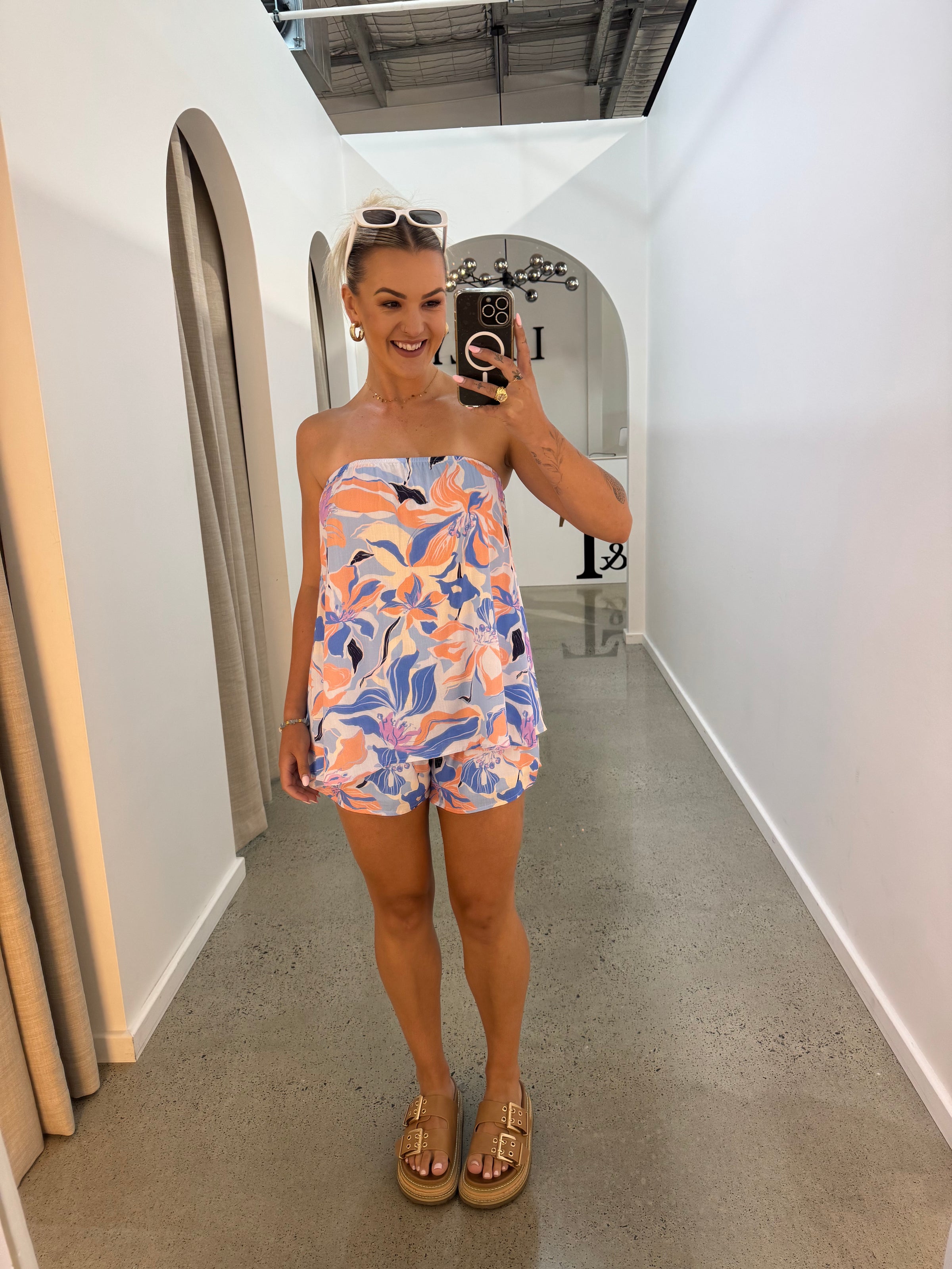BY FRANKIE / FLORAL STRAPLESS SHORTS / 739-16