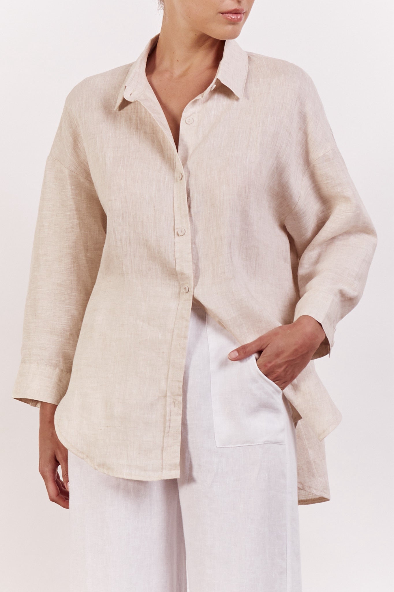 LITTLE LIES / BOYFRIEND SHIRT / OATMEAL / R19121611