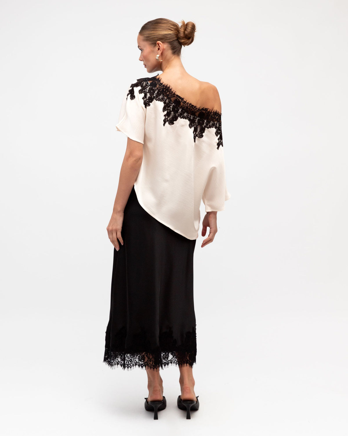 WHITE CLOSET / LIBERTY LACE SATIN TOP / WHITE / TF11809