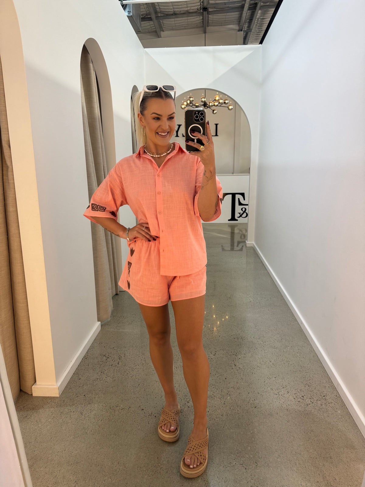 BY FRANKIE / PEACH SHIRT / 859-3