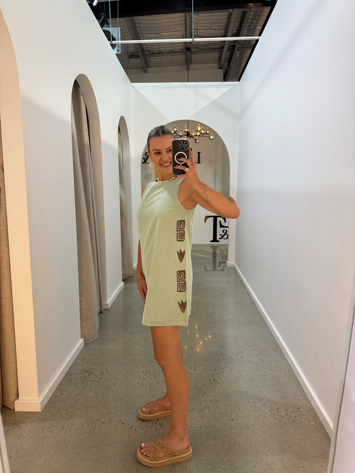 BY FRANKIE / SAGE CHOC PANEL SHIFT DRESS