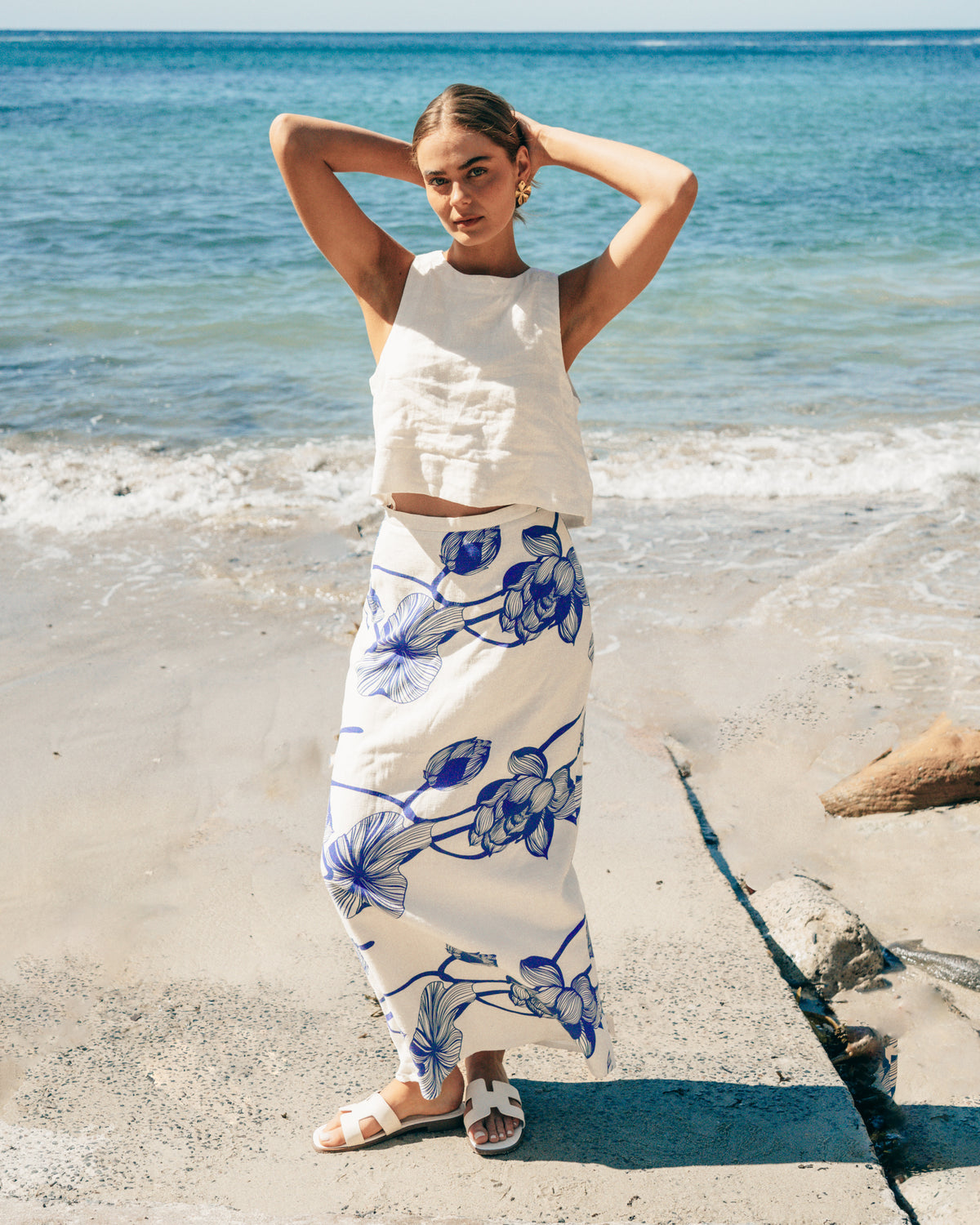 WHITE CLOSET / REN SKIRT