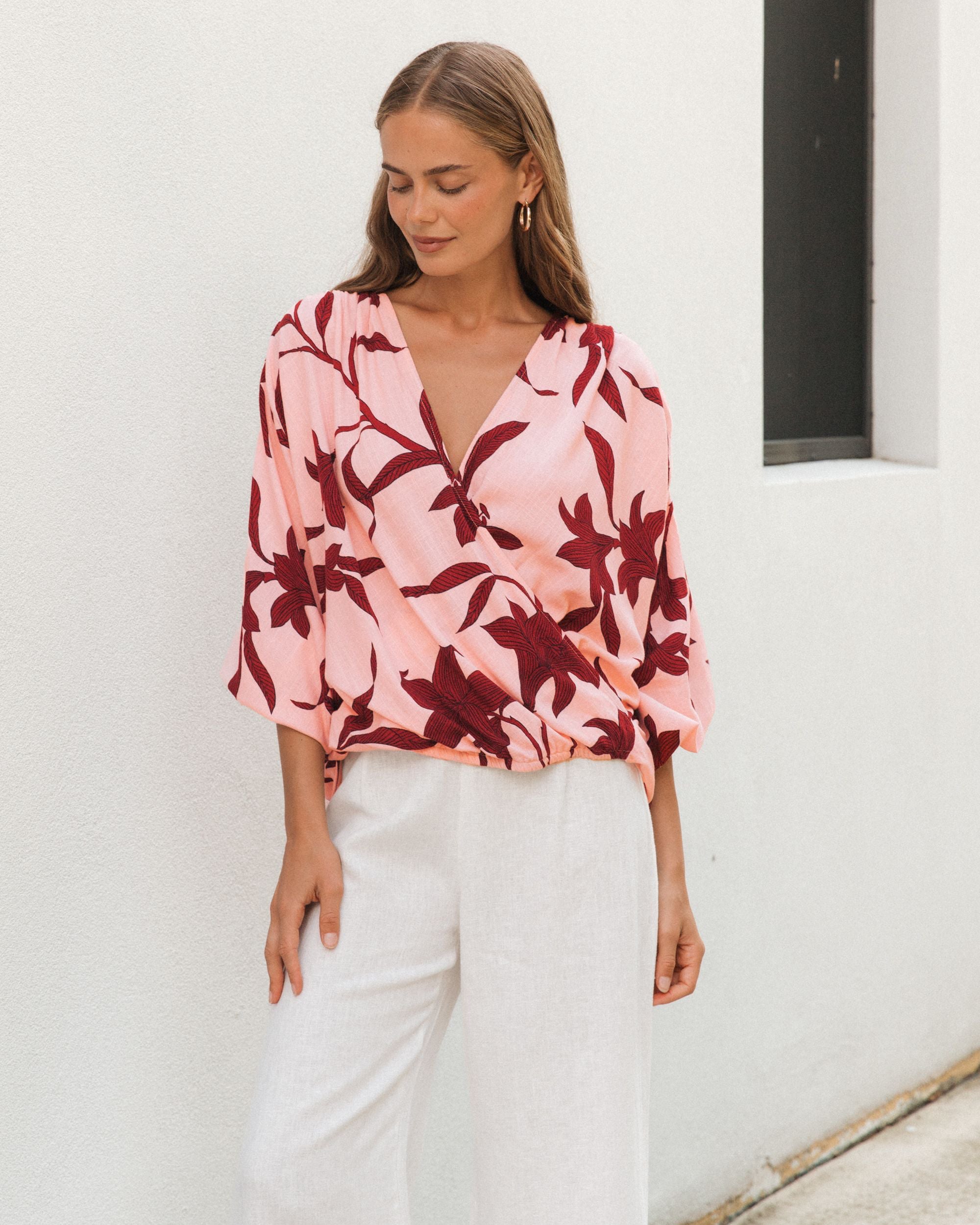 WHITE CLOSET / CLOE DRAPE TOP / TFE7205-103