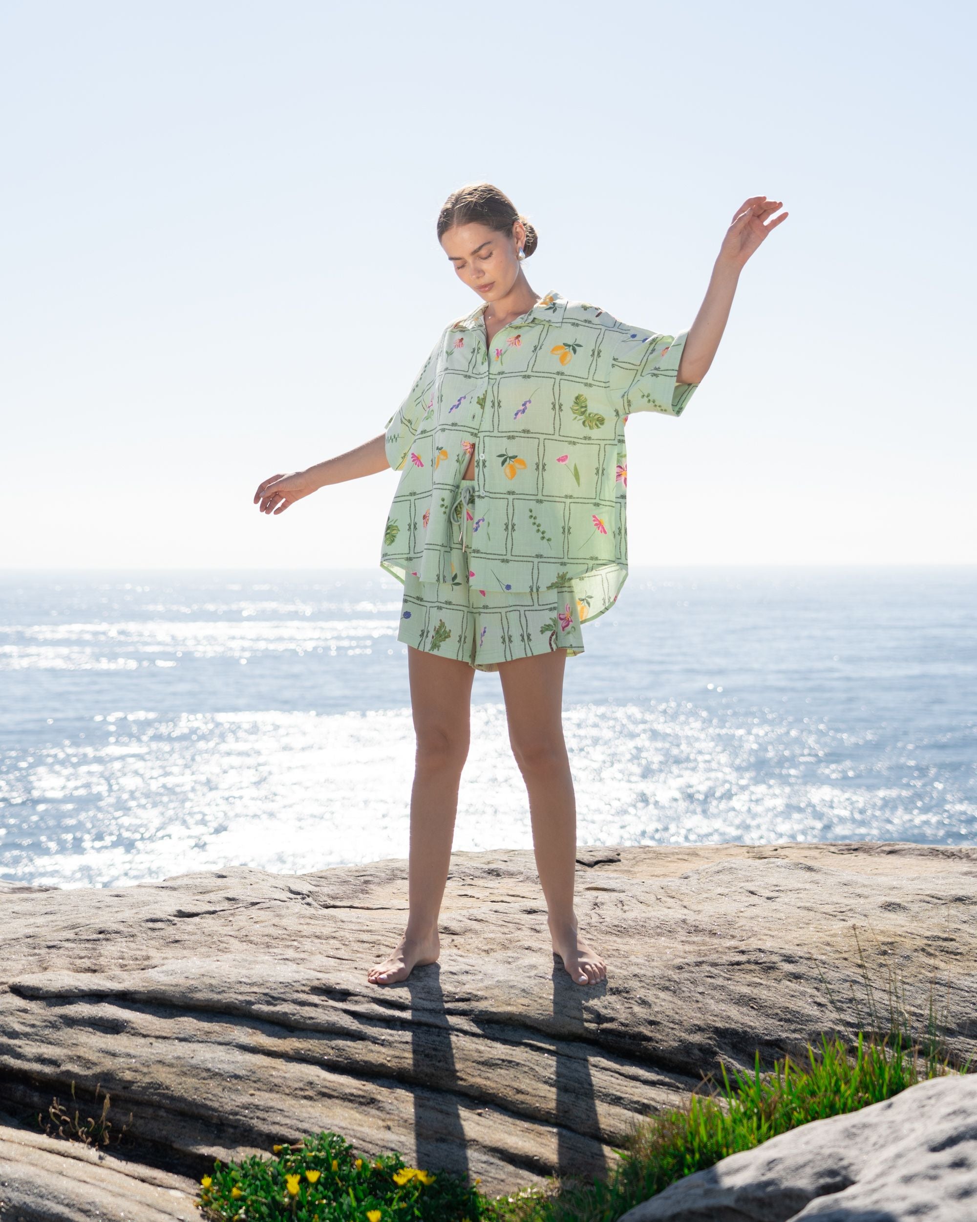 PAPER HEART / IRIS / SHORTS