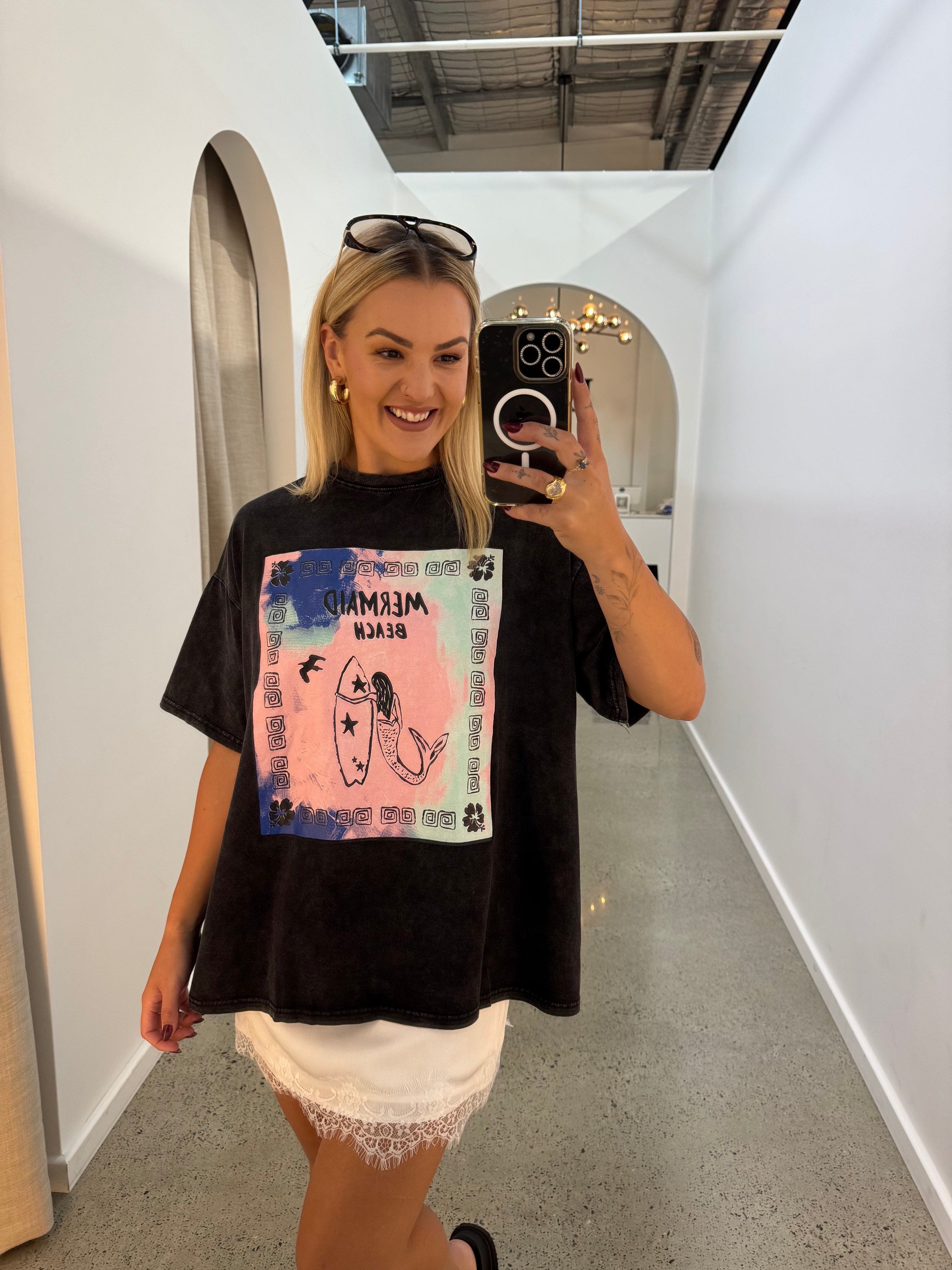 BY FRANKIE / MERMAID BEACH ACID WASH TEE / 692-3