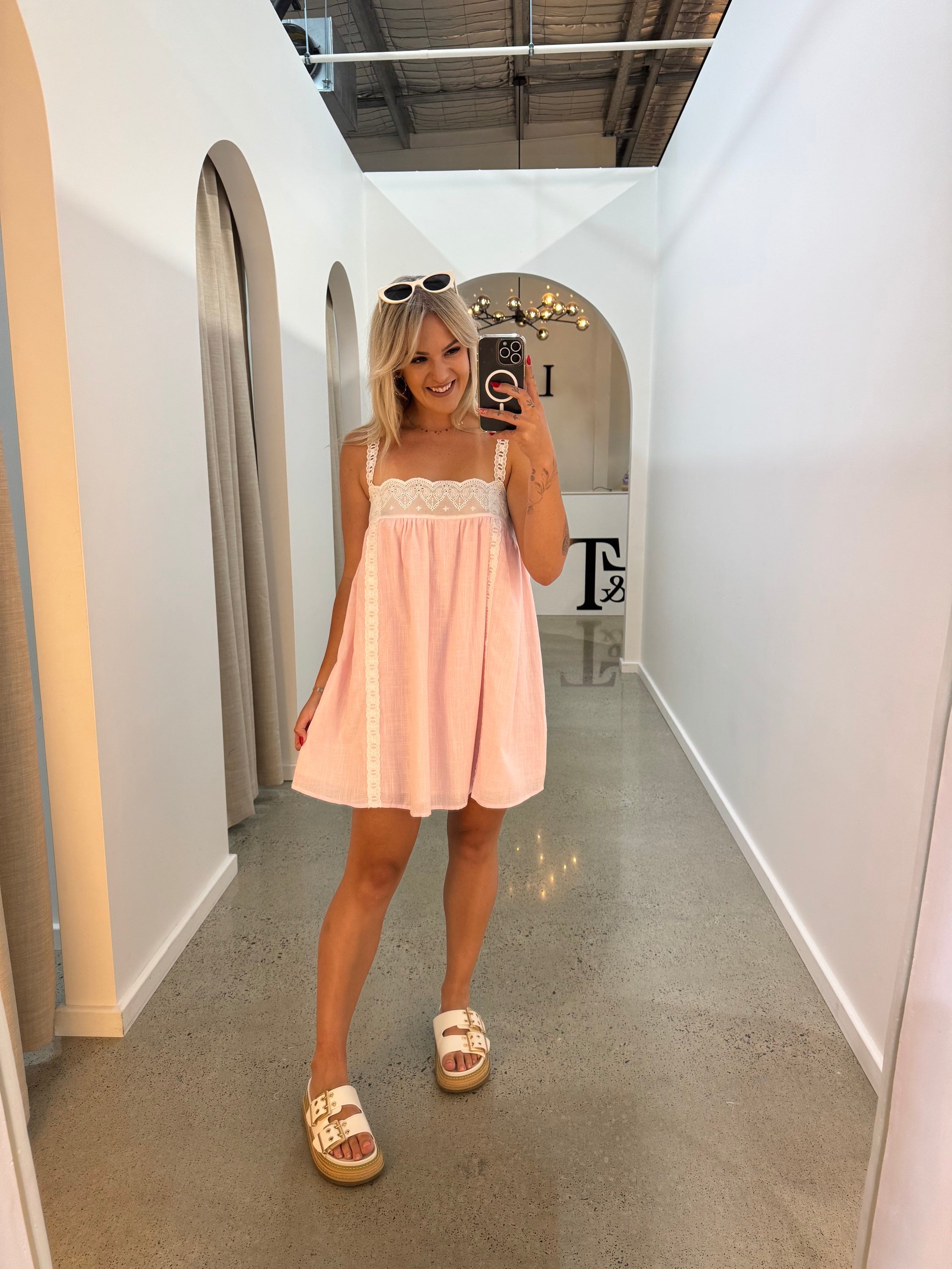 BY FRANKIE / PINK LACE DRESS / 747-3
